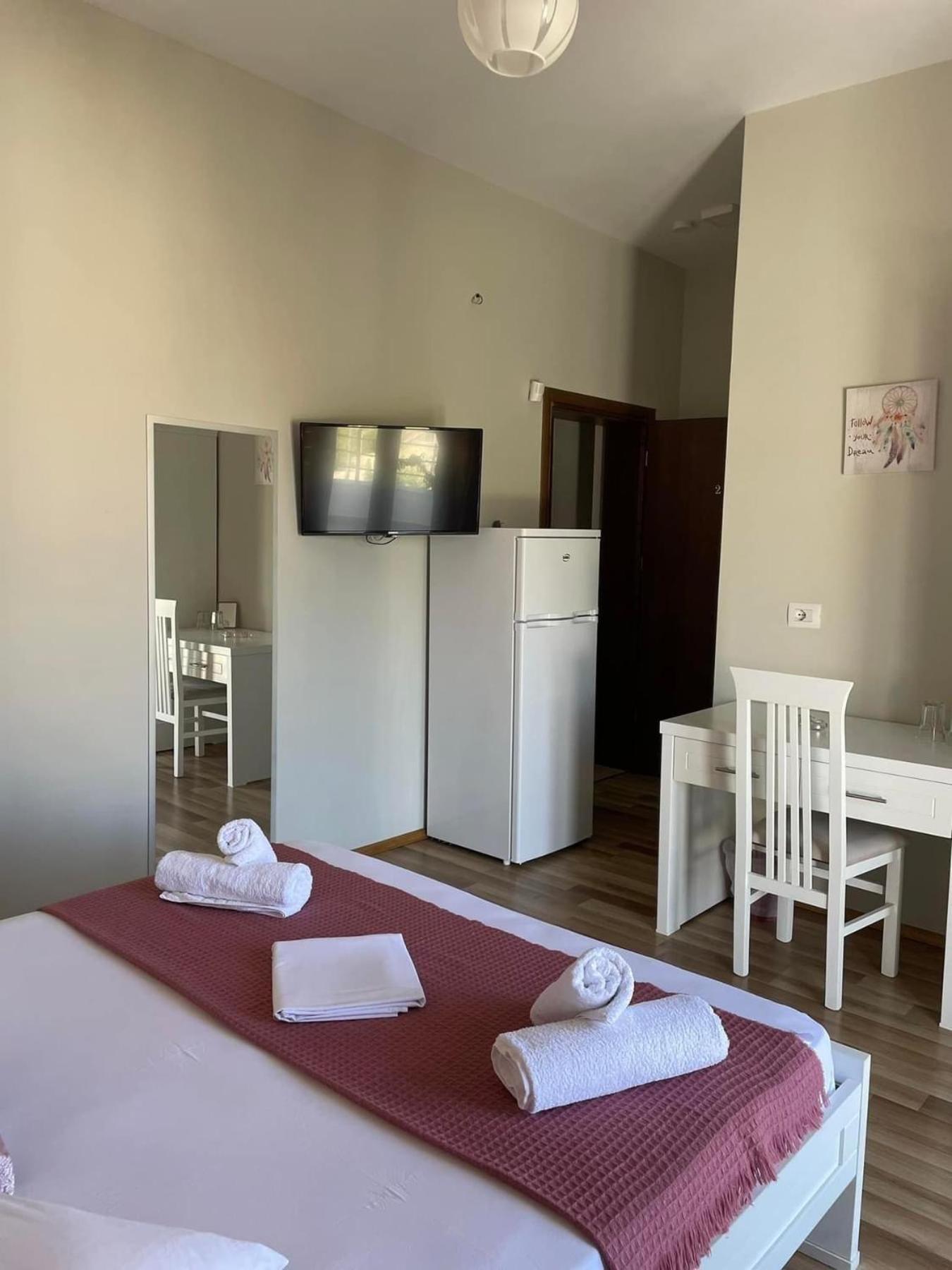 Dream Hotel Ксамил Екстериор снимка