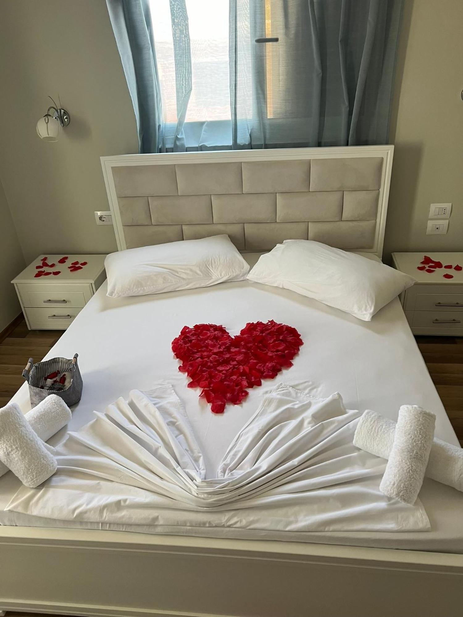 Dream Hotel Ксамил Екстериор снимка
