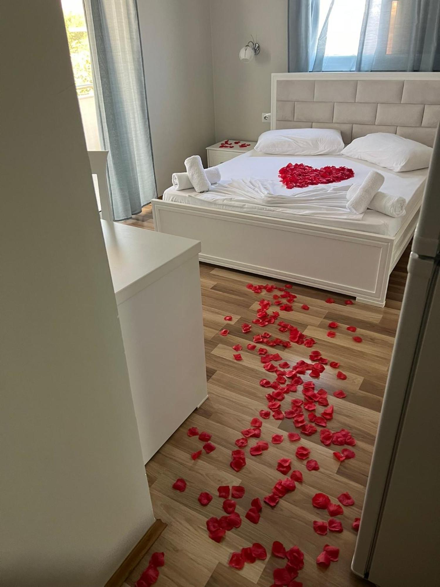 Dream Hotel Ксамил Екстериор снимка